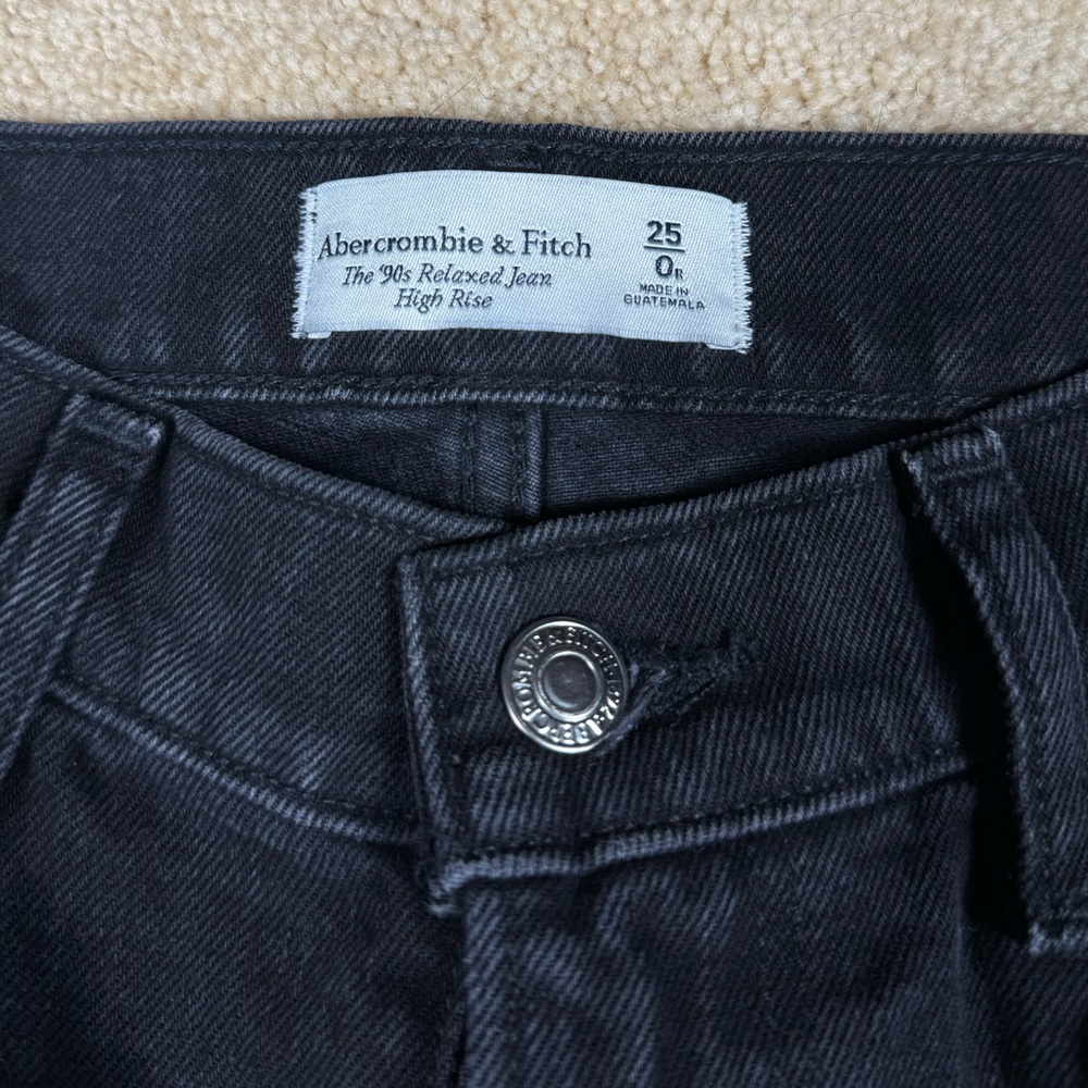 Abercrombie & Fitch The 90s Relaxed Jean High Rise Front Slit Black size 25 reg - Picture 5 of 7